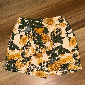 Abercrombie & Fitch Cream Skirt